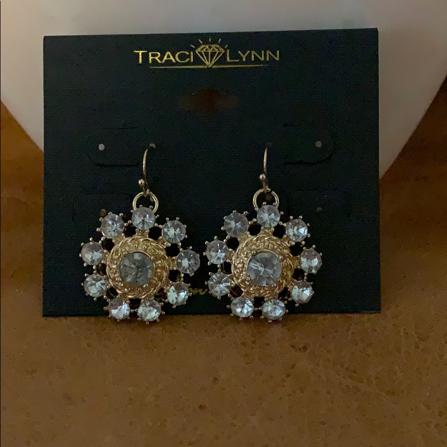 November 2014 Bc Earrings 10$